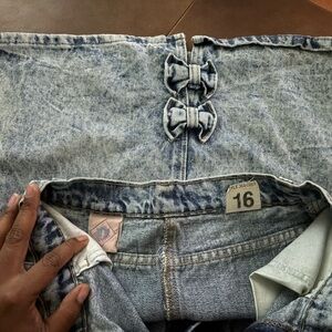 Stylish Blue Denim Skirt with Bow Accents